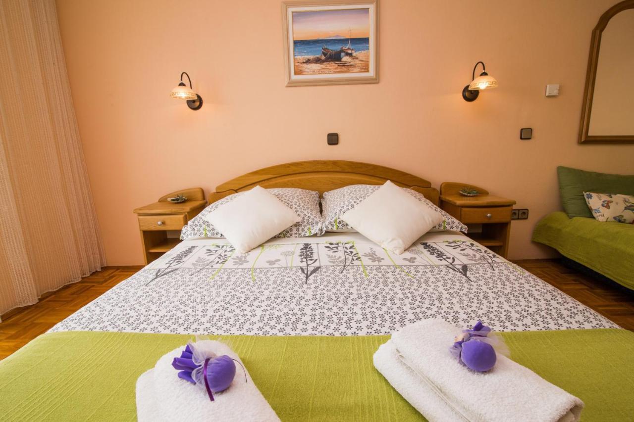 Pansion Adria Hotel Sveti Filip i Jakov Buitenkant foto