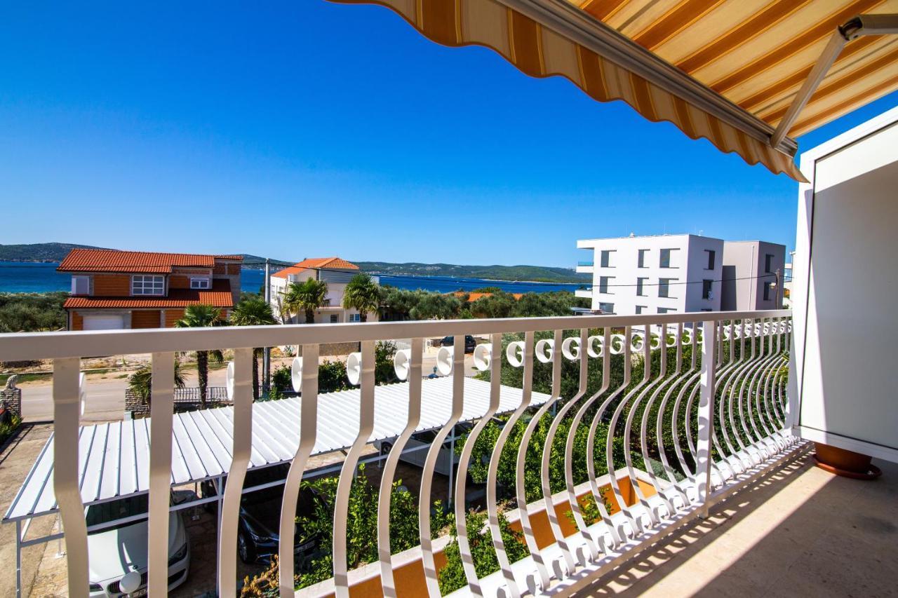 Pansion Adria Hotel Sveti Filip i Jakov Buitenkant foto