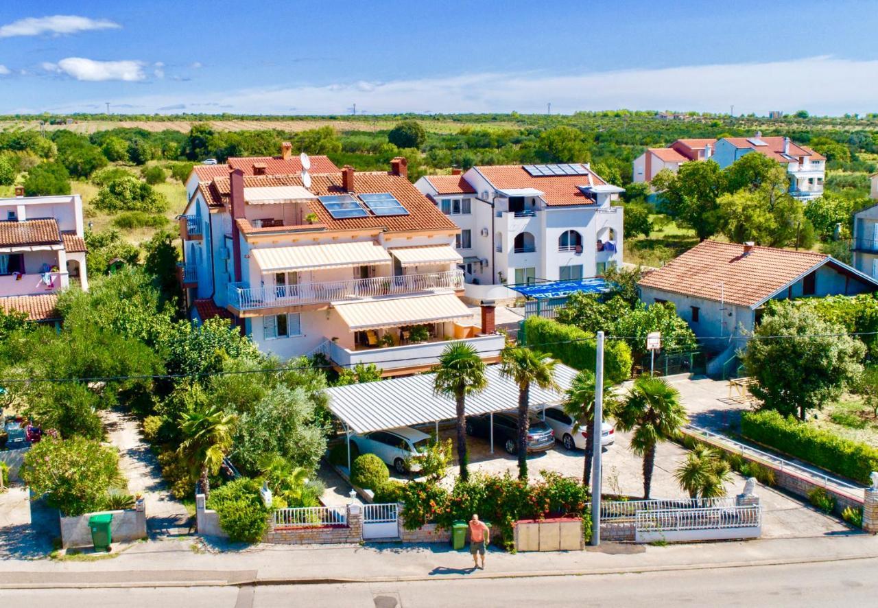 Pansion Adria Hotel Sveti Filip i Jakov Buitenkant foto