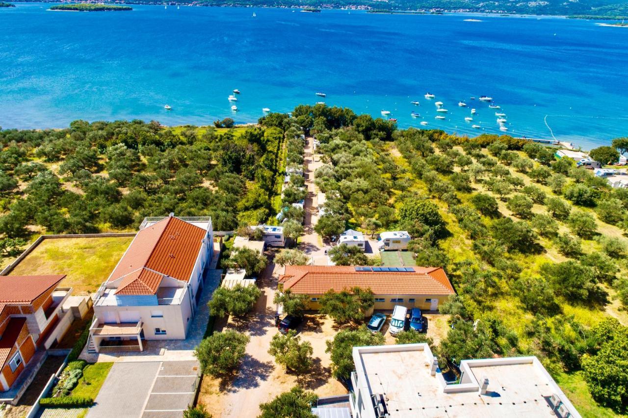 Pansion Adria Hotel Sveti Filip i Jakov Buitenkant foto